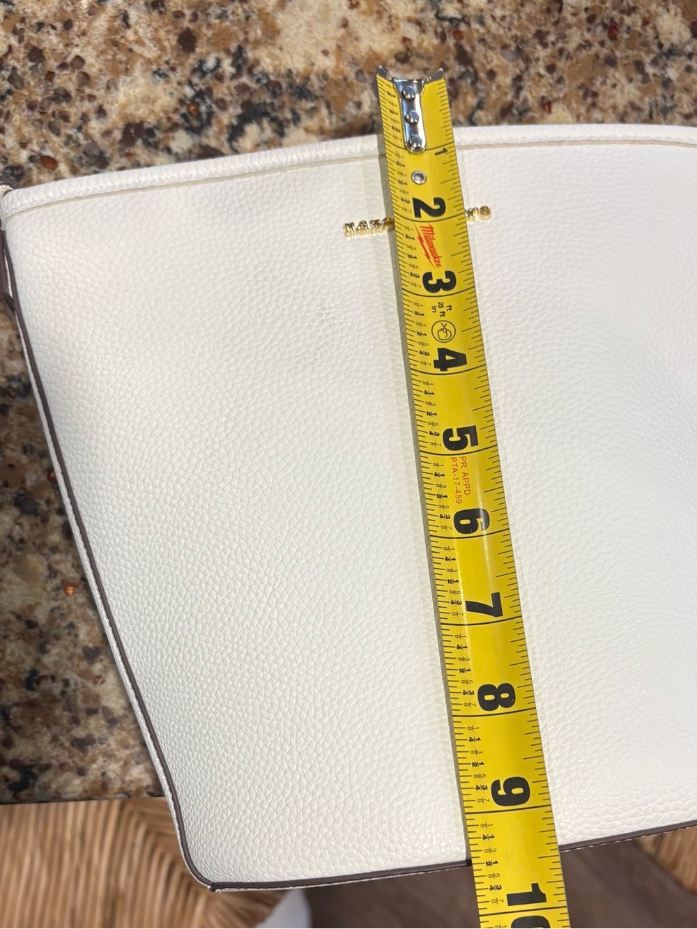 White Gold Chain-Handle Bucket Bag - Picture 9 of 10